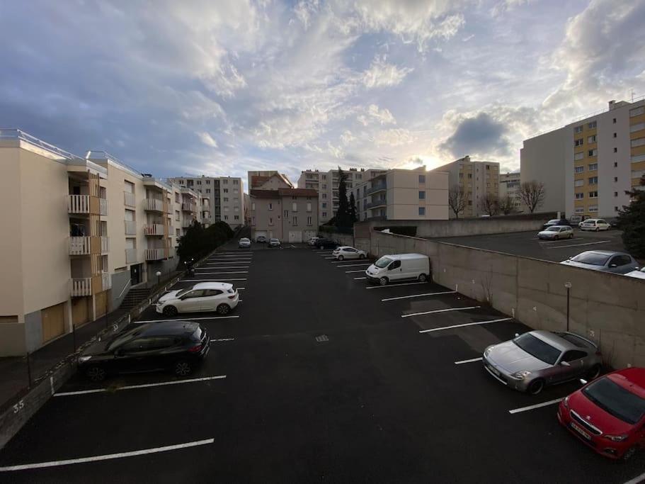Appartement Grand F3 Tres Lumineux, Proche Gare, Avec Parking Proudhon à Clermont-Ferrand Extérieur photo